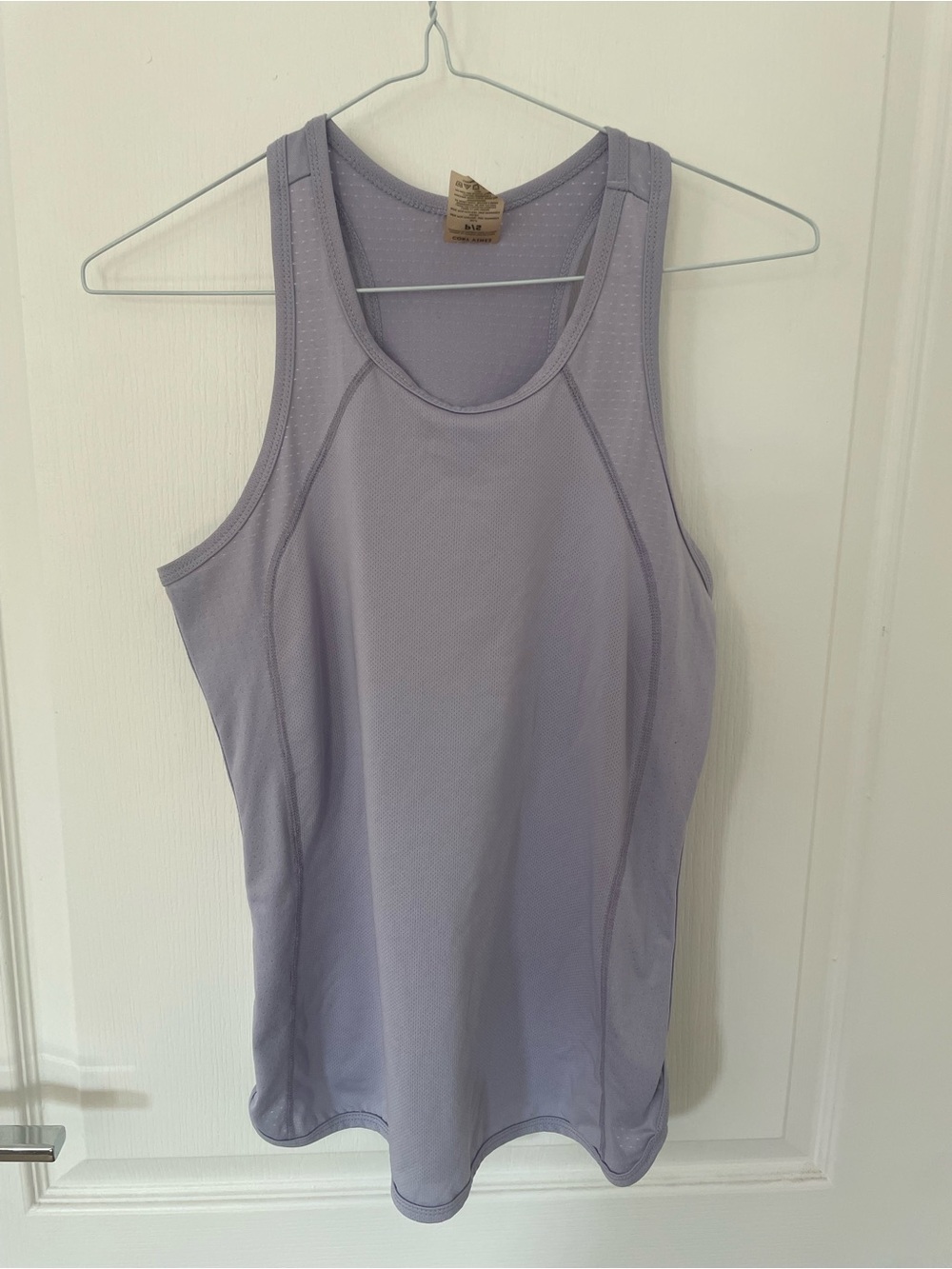 Women's Lavender Performance Tank Top - Sleeveless Activewear